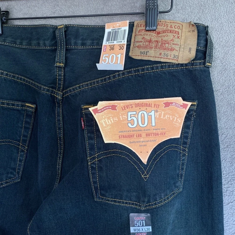 Levis Mens 501 Jeans 36x30 Dark Blue Denim Button Fly Straight Leg 100% Cotton